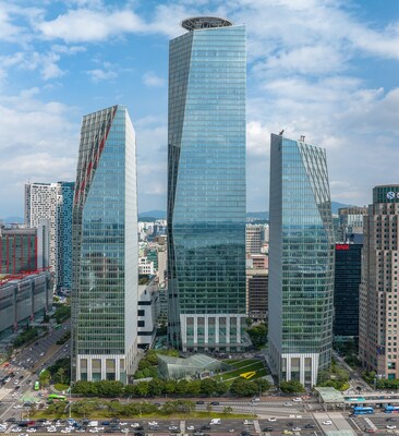 Starlight Investments has announced the opening of its Asia–Pacific headquarters in IFC Seoul. (CNW Group/Starlight Investments) Starlight Investments has announced the opening of its Asia–Pacific headquarters in IFC Seoul. (CNW Group/Starlight Investments)