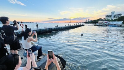 Danjiang Bridge Bridge attracts many tourists to take photos. (Image source: Organizers)