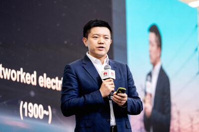 華為雲計算解決方案銷售部總裁陶敏主題分享 (PRNewsfoto/HUAWEI CLOUD)