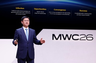 華為高級副總裁、ICT銷售與服務總裁李鵬在MWC2026發表主題演講
