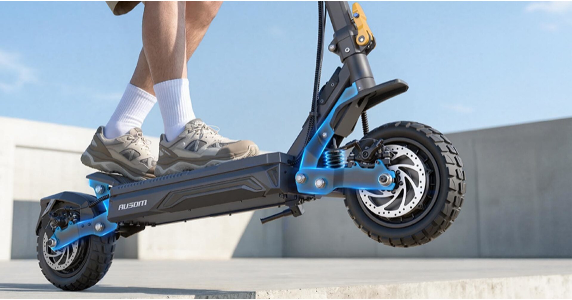Ausom Launches Two High-Power Dual-Motor Electric Scooters with ShocFree&trade; Suspension