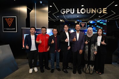 At the launch of Malaysia’s first GPU-Powered AI Workspace and Intelli-X from left): Jason Thye, Chief Technology Officer of V Gallant; Dr. Chong Aik Lee, Chief Executive Officer of UCSI College; Dr. Mazlan Abbas, Chief Executive Officer of Favoriot; Dr. Chan Wai Mun, Chief Operating Officer of V Gallant; Yang Amat Mulia Dato’ Seri Dr. Tengku Baderul Zaman Ibni Almarhum Sultan Mahmud Al-Muktafi Billal Shah; Yang Amat Berbahagia To’ Puan Seri Wan Hidayah Wan Ismail, Managing Director of Khalifa Intelligence; and Audrey Liu, Chief Executive Officer of V Gallant. (PRNewsfoto/V Gallant Sdn Bhd)