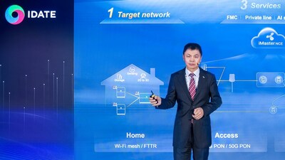 Kim Jin, Vice President of Huawei Optical Business Product Line, proposes building an AI-centric all-optical target network (PRNewsfoto/Huawei)
