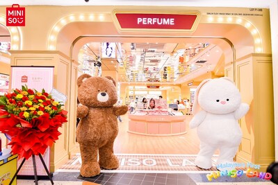 MINISO’s Gift Bear and Friends MINISO’s Gift Bear and Friends