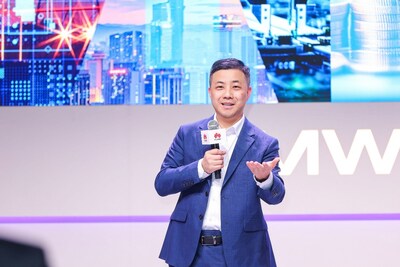 Jason Cao, CEO da Unidade de Negócios de Finanças Digitais da Huawei (PRNewsfoto/Huawei)