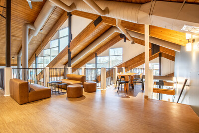 Good Earth Coffeehouse Glenmore Landing (CNW Group/Good Earth Coffeehouse)