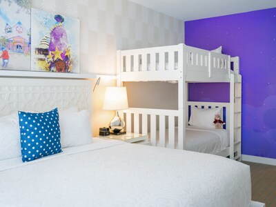 Give Kids the World Guest Room at Wyndham Grand Clearwater Beach