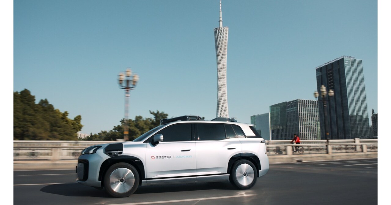 Beralih dari Ekspor Produk Menuju Standar Global: Feng Xingya Paparkan Babak Baru dalam Globalisasi Industri Otomotif Tiongkok