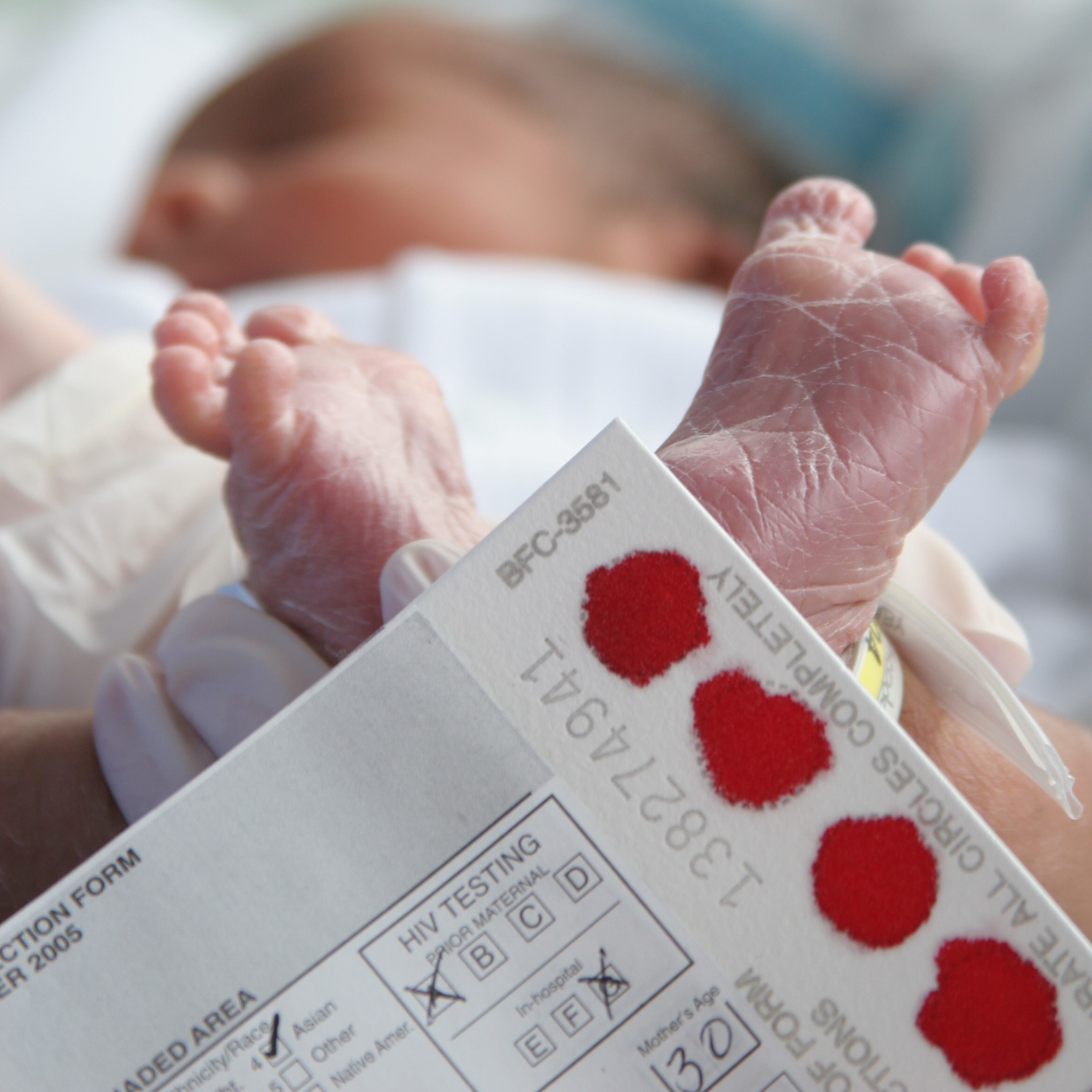 Mothers Exposure to Microbes Protect their Newborn Babies Against Infection