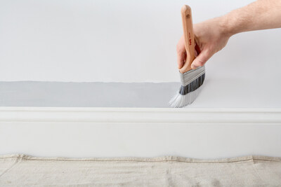 Featuring a new patent-pending formula powered by spiral-wound filament technology, the Spirex brush series is designed to combine an incredible finish with productive results. The medium-stiff nylon and polyester Spirex filaments deliver a superior smooth finish with 50% more coverage compared to Purdy® XL® brushes when used with premium paints. The result is more efficient coverage without compromising control or a quality finish.