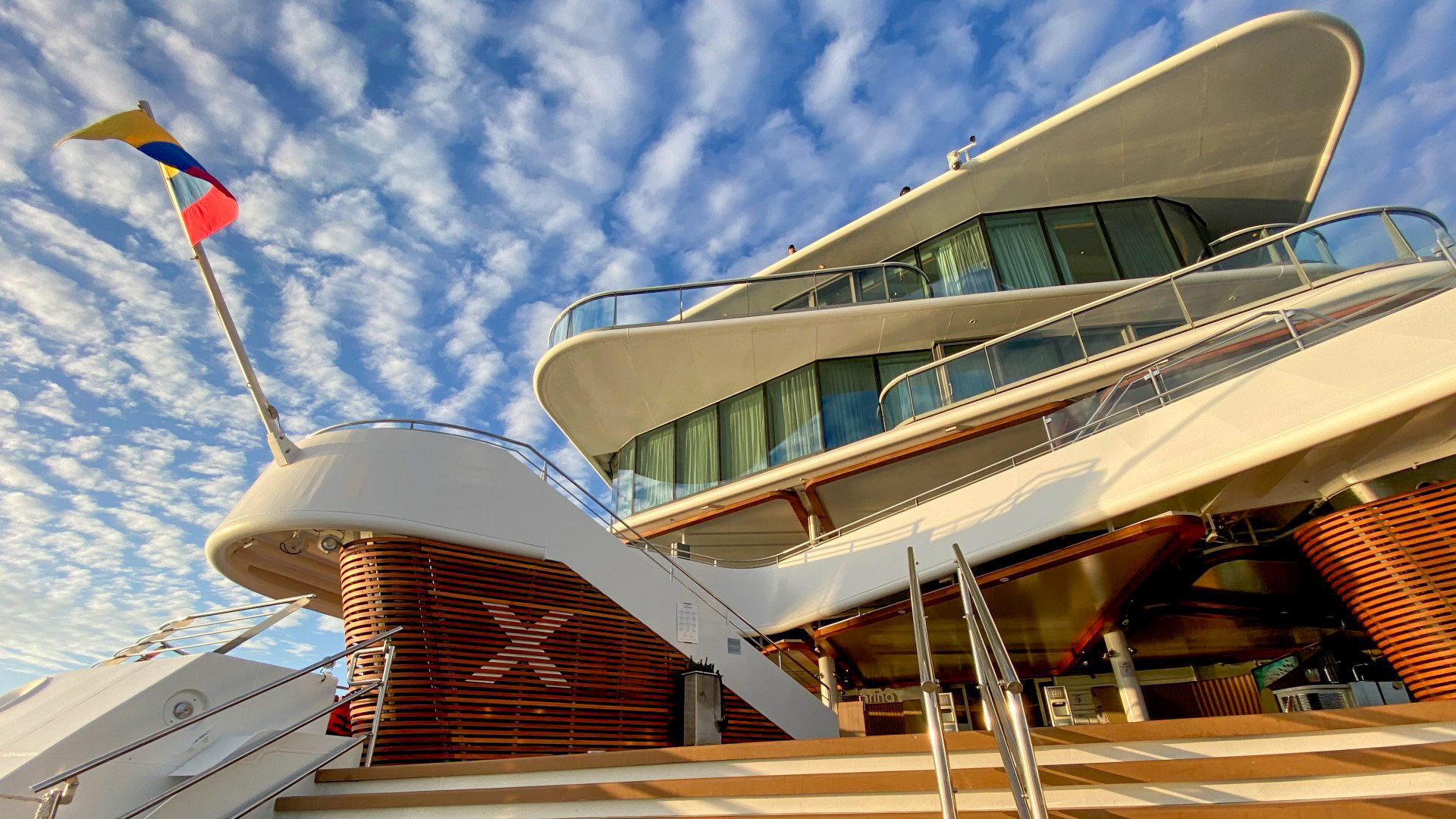 Unable to view the image, Please provide a valid URL.