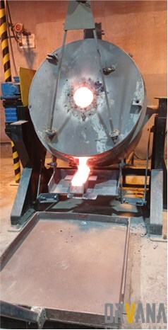 Photo 2: First gold pour from the restart of Don Mario Plant (CNW Group/Orvana Minerals Corp.) Photo 2: First gold pour from the restart of Don Mario Plant (CNW Group/Orvana Minerals Corp.)