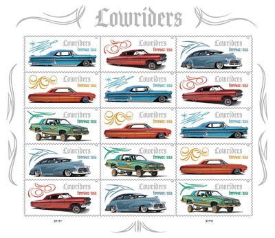 La hoja de quince estampillas presenta cinco fotografías de automóviles lowriders personalizados e incluye: un Chevrolet Fleetline azul de 1946, un Chevrolet Impala azul de 1958, un Impala rojo de 1963, un Impala naranja de 1964 y un Oldsmobile Cutlass Supreme verde de 1987.