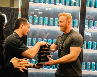 Clean Eatz Columbus served over 3,000 meals to Arnold Classic Sports Festival attendees and THOUSANDS of high-protein snacks such as energy balls, peanut butter chocolate buckeyes, high-protein peanut butter & jelly sandwiches, and more!