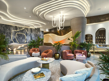 Lobby of UNFRAMED, Autograph Collection