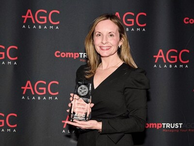 Ridgeline Construction's Owner, Lauren Marsh, accepting the AGC Alabama Women in Construction Award at 2026 BuildSouth Awards