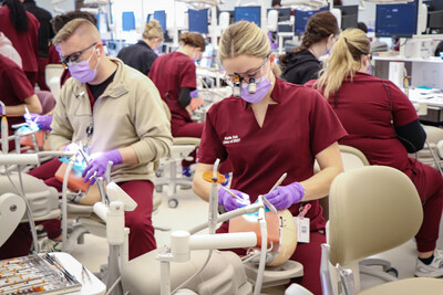 KCU dental students practice skills in the dental simulation lab