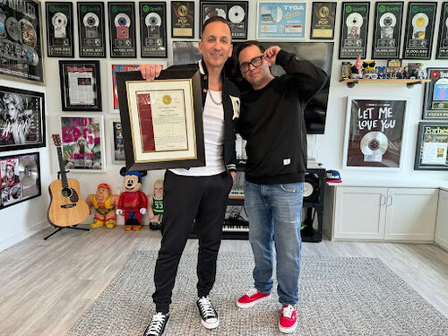 Picture of Johnny and Clinton