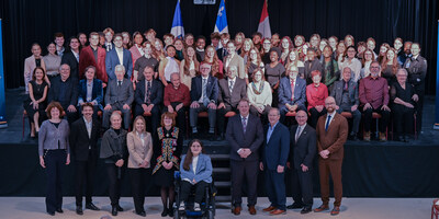 Les récipiendaires des Médailles de la Lieutenante-gouverneure du Québec honorés lors des cérémonies de remise tenue au Collège mariste de Québec, le 21 mars 2026 (Groupe CNW/Cabinet de la lieutenante-gouverneure du Québec) Les récipiendaires des Médailles de la Lieutenante-gouverneure du Québec honorés lors des cérémonies de remise tenue au Collège mariste de Québec, le 21 mars 2026 (Groupe CNW/Cabinet de la lieutenante-gouverneure du Québec)