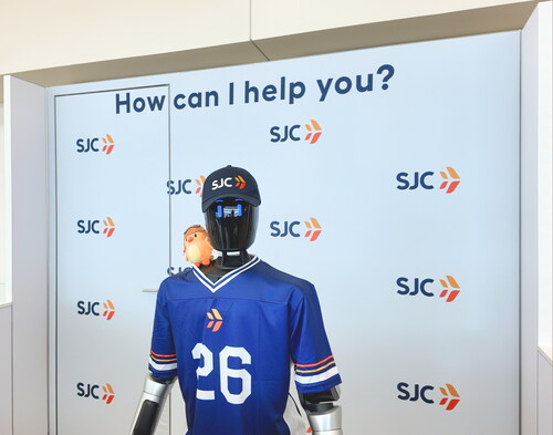 IntBot's interactive AI-powered humanoid robot, “José,” at San José Mineta International Airport.