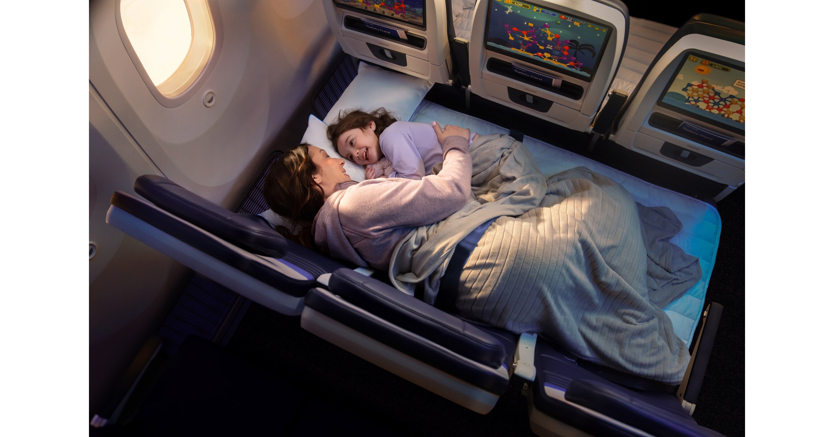 Economy Seats that Transform into a Couch for More Comfortable International Travel