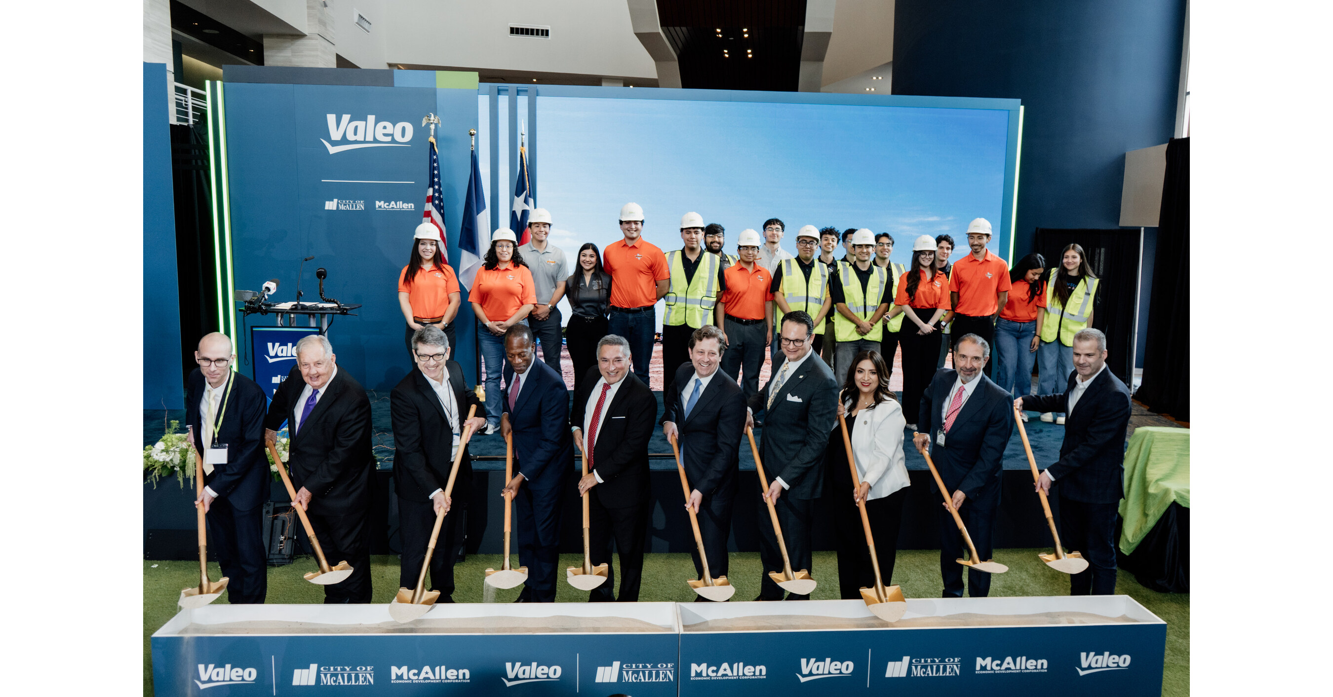 Valeo inicia la construcci&oacute;n de una planta de alta tecnolog&iacute;a de $225 millones en McAllen, Texas, dedicada al desarrollo de tecnolog&iacute;a de veh&iacute;culos definidos por software