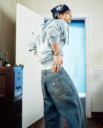 Fashion Industry News: Guess Taps Hyunjin for Spring Campaign, H&M’s Spring 2026, Towson University’s UStore, Scot Louie Curates for SHEIN, New York Liberty Official Sunglass Partner, "Pink Pigs" Racing Livery, TOMMY JEANS Spring 2026, Nike Unveils 2026 Federation Kits, Bershka’s OUT OF CORE Line & Carolina Herrera Spring 2026 Collection 2 GUESS Hyunjin for GUESS