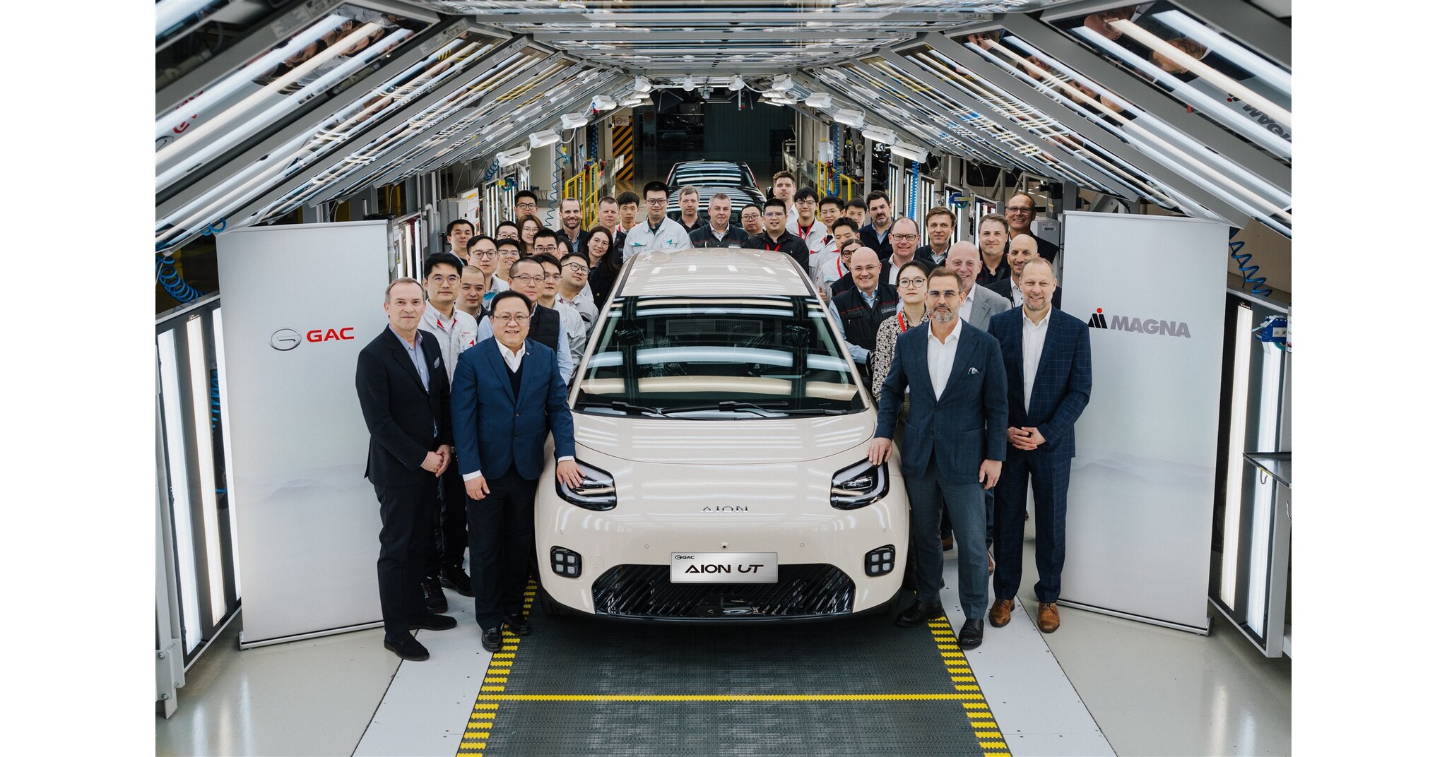 GAC feiert die Auslieferung des SOP und des AION UT in Österreich und treibt damit die lokalisierte Zusammenarbeit mit Magna in Europa voran GAC feiert die Auslieferung des SOP und des AION UT in Österreich und treibt damit die lokalisierte Zusammenarbeit mit Magna in Europa voran