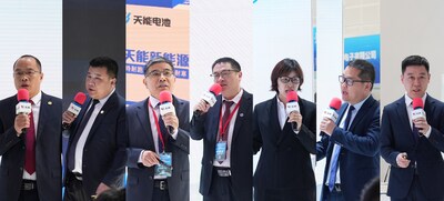 天能发布10余款新品 固态和氢燃料电池签署多个战略合作