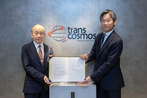 The Faculty of Business Data Science of Kansai University and transcosmos sign a partnership agreement