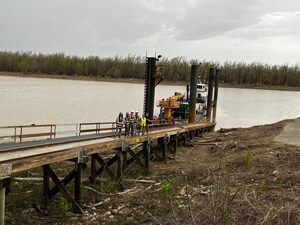 SAFE Structure Designs Delivers Custom Tramway and Docking System Supporting U.S. Coast Guard and U.S. Army Corps of Engineers Mississippi River Operations