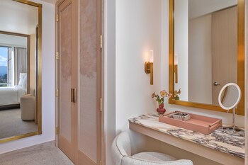 One Bedroom Suite dressing area