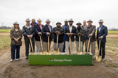 Pictured from left to right: Lisa Hopper, Georgia Power Area Manager; Sheriff Gary Hutchins, Jefferson County Sheriff’s Office; Commissioner Gonice Davis, Jefferson County Board of Commissioners; Chairman Mitchell McGraw, Jefferson County Board of Commissioners; Dwayne Flowers, City of Wadley Administrator; Mayor Pro Tem John “Tubby” Maye, Wadley City Council; Commissioner Rodney McKinnie, Jefferson County Board of Commissioners; Mayor Harold Moore, City of Wadley; Councilman James Cunningham Jr., Wadley City Council; Commissioner William Toulson, Jefferson County Board of Commissioners; Jerry Coalson, Jefferson County Administrator; Kerry Bridges, Georgia Power Region Executive