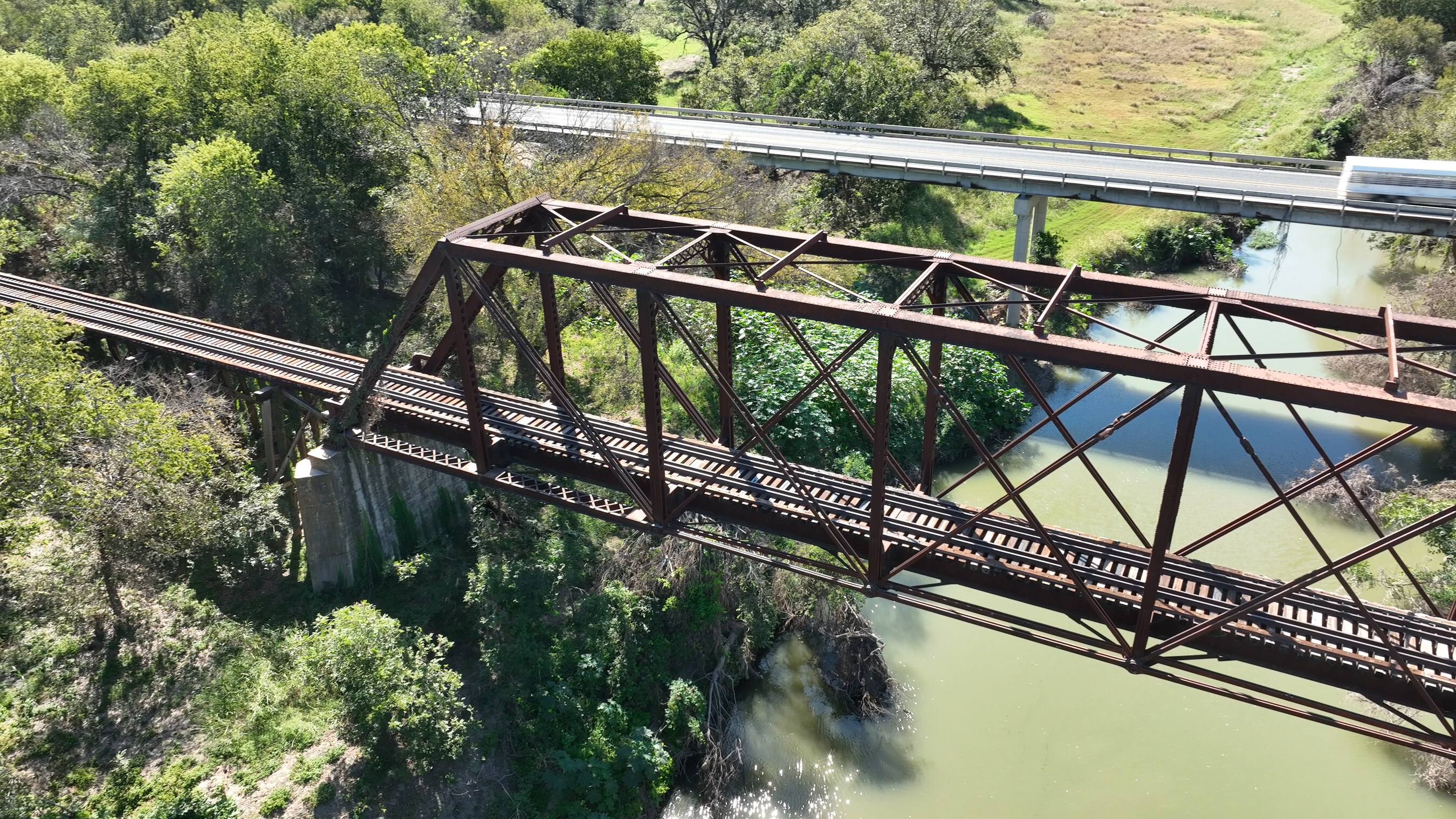 Central Texas and Colorado River Railway Sparks Investment i
