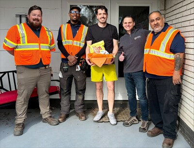 Ezee Fiber employees with Michigan’s first customer. Shown left to right: Mike Flynn; Construction; Deshon Rodgers, Field Operations; Mike Yauk, Ezee Fiber’s First Michigan Customer; Greg Thomas, Senior Vice President & GM, Midwest Region; Greg Godoy, Field Operations. Ezee Fiber employees with Michigan’s first customer. Shown left to right: Mike Flynn; Construction; Deshon Rodgers, Field Operations; Mike Yauk, Ezee Fiber’s First Michigan Customer; Greg Thomas, Senior Vice President & GM, Midwest Region; Greg Godoy, Field Operations.