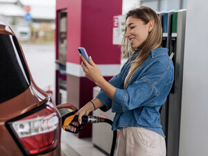 Allstate helps drivers save on rising gas prices with mobile app and money saving tips