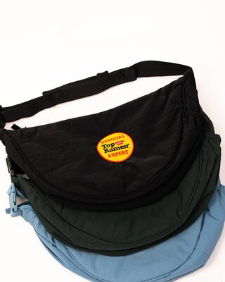 UNIQLO will offer exclusive Cup Noodles and Top Ramen branded embroidery designs through UNIQLO's Embroidery Service at their RE.UNIQLO STUDIOs. UNIQLO will offer exclusive Cup Noodles and Top Ramen branded embroidery designs through UNIQLO's Embroidery Service at their RE.UNIQLO STUDIOs.