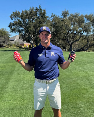 Profesional Golfer Bryson DeChambeau with his Bucked