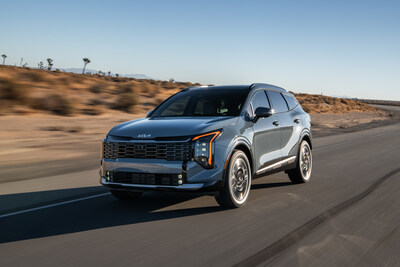 EL KIA SPORTAGE HÍBRIDO FIGURA ENTRE LOS AUTOS NUEVOS CON LA MEJOR RELACIÓN PRECIO-CALIDAD DEL 2026 SEGUN CARS.COM (PRNewsfoto/Kia America) EL KIA SPORTAGE HÍBRIDO FIGURA ENTRE LOS AUTOS NUEVOS CON LA MEJOR RELACIÓN PRECIO-CALIDAD DEL 2026 SEGUN CARS.COM (PRNewsfoto/Kia America)
