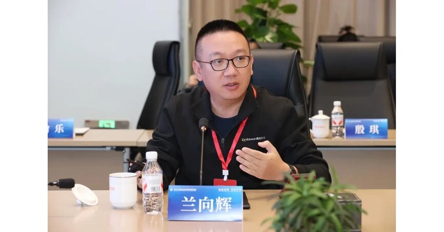 Simon Lan, Co-founder, eclicktech, Tampil sebagai Pembicara di Ajang Global Corporate Image Summit Forum