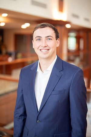 Cravens &amp; Company Advisors Names CFA Charterholder as Director of Investments, Promotes Advisor in Strategic Team Expansion