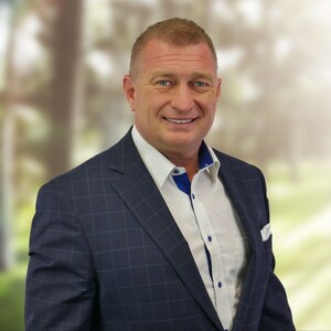 Cetera Welcomes Veteran Commonwealth Advisor W. Michael Sanders