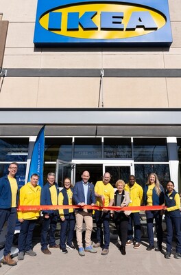 IKEA Canada célèbre l'ouverture du centre de planification et de commande de Kelowna
