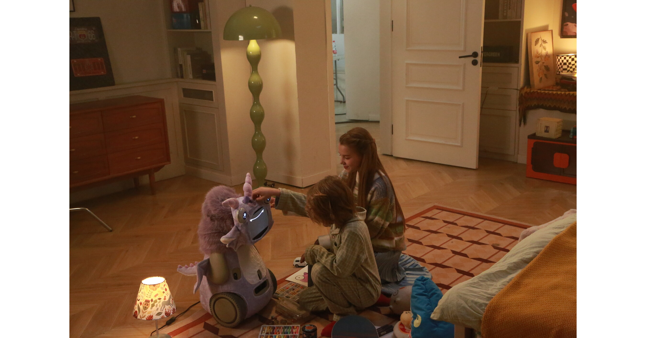 Meet OlloNi -- Redefining the cyber-pet, your low-burden cyber companion