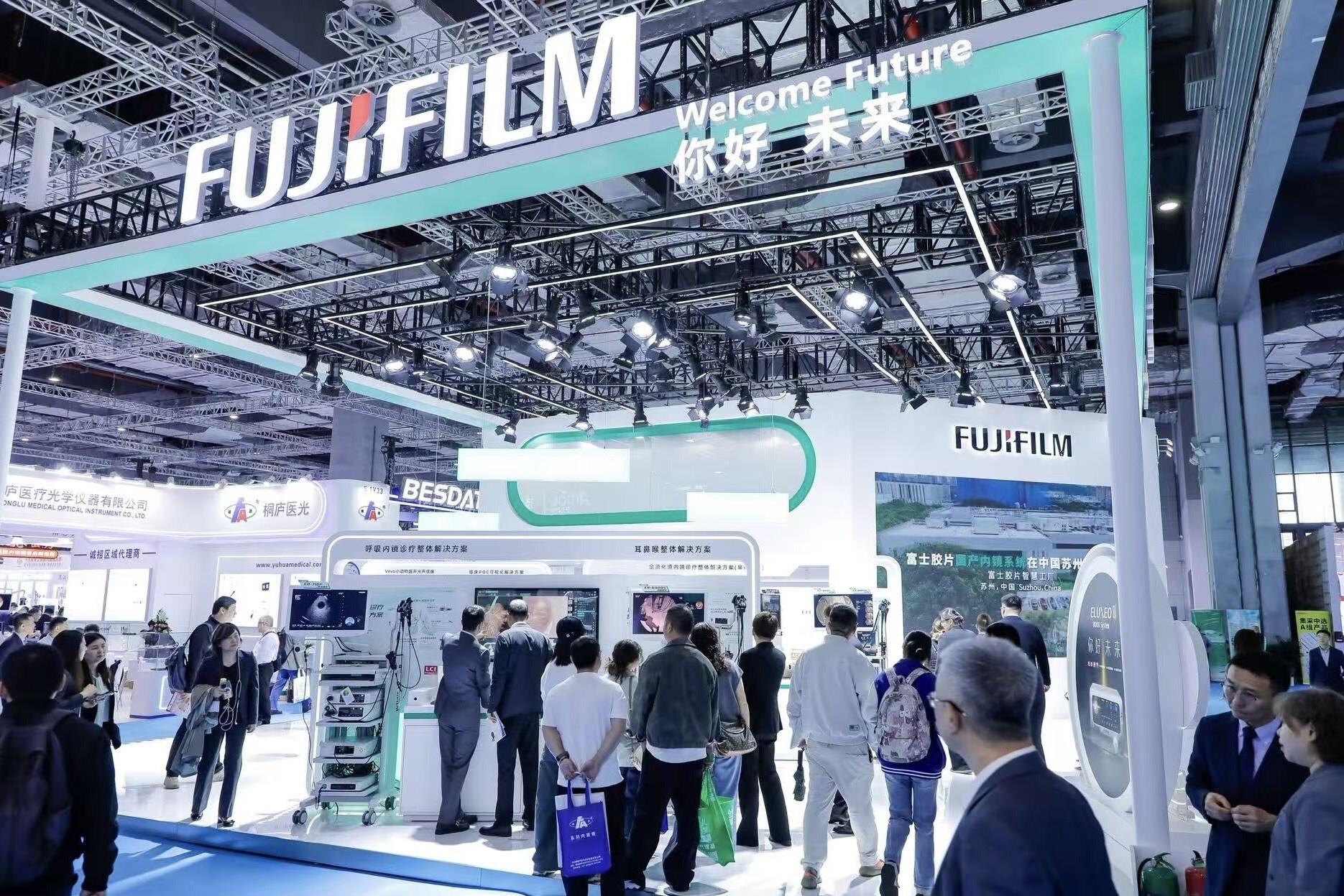 Unable to view the image, Please provide a valid URL.