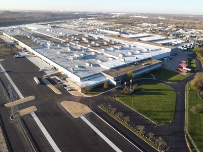 IRG welcomes Hyundai Translead to its Joliet facility. The company will lease 1.38 million square feet of space expanding its manufacturing footprint to better serve its customers.