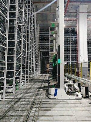 Hai Robotics A42T robots retrieve storage totes from high-density vertical racking, enabling Maersk to maximize storage capacity.