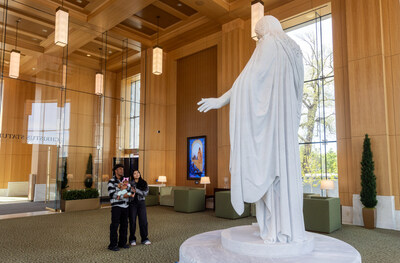 A replica of Bertel Thorvaldsen’s “Christus” stands in the west wing of the new Temple Square Visitors’ Center in Salt Lake City, Utah.
