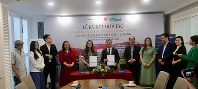 Ardingly College Vietnam Joint Stock Company, in collaboration with Vietnam Prosperity Joint Stock Commercial Bank (VPBank), announces the launch of a financial–education linked product named “World Ready.” (PRNewsfoto/Ardingly College Vietnam)