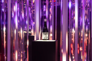 Pasqua   Presents   QuattroMani   with   Charles   Smith   and   The   Immersive   Installation   Resonance